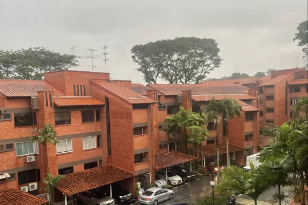 Loyang Valley Enbloc 1