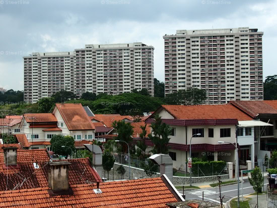 Owners Call for Stronger Management Rules in Ageing Condos but Seek to Avoid Being Overburdened